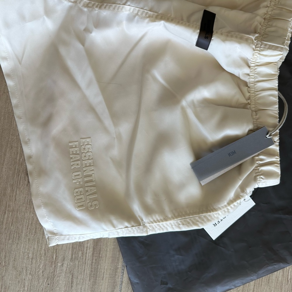 Essentials XL